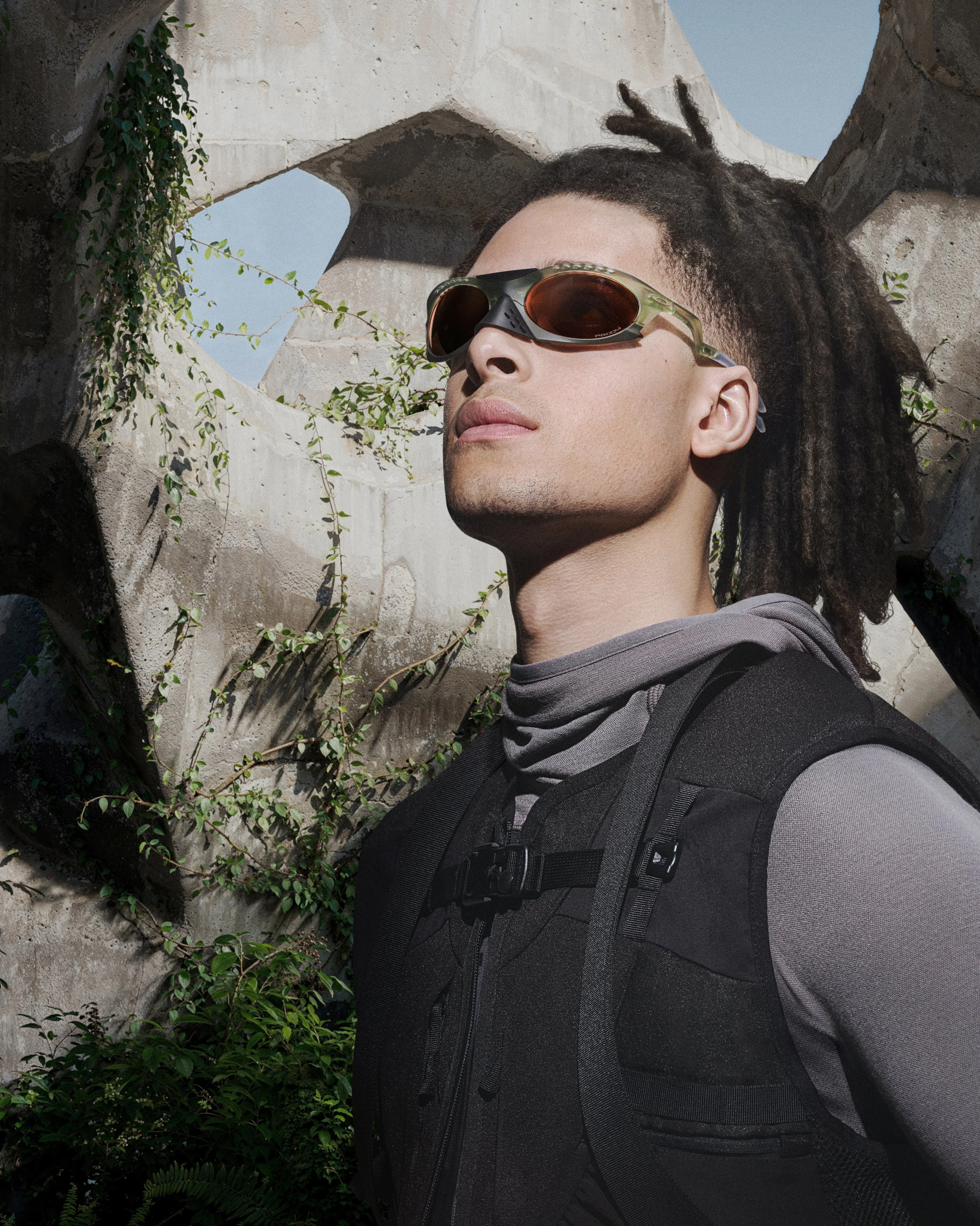 Oakley Plantaris 室外での使用無し Plantaris Prizm Grey Lenses, Matte Black Frame Sunglasses | Oakley® US